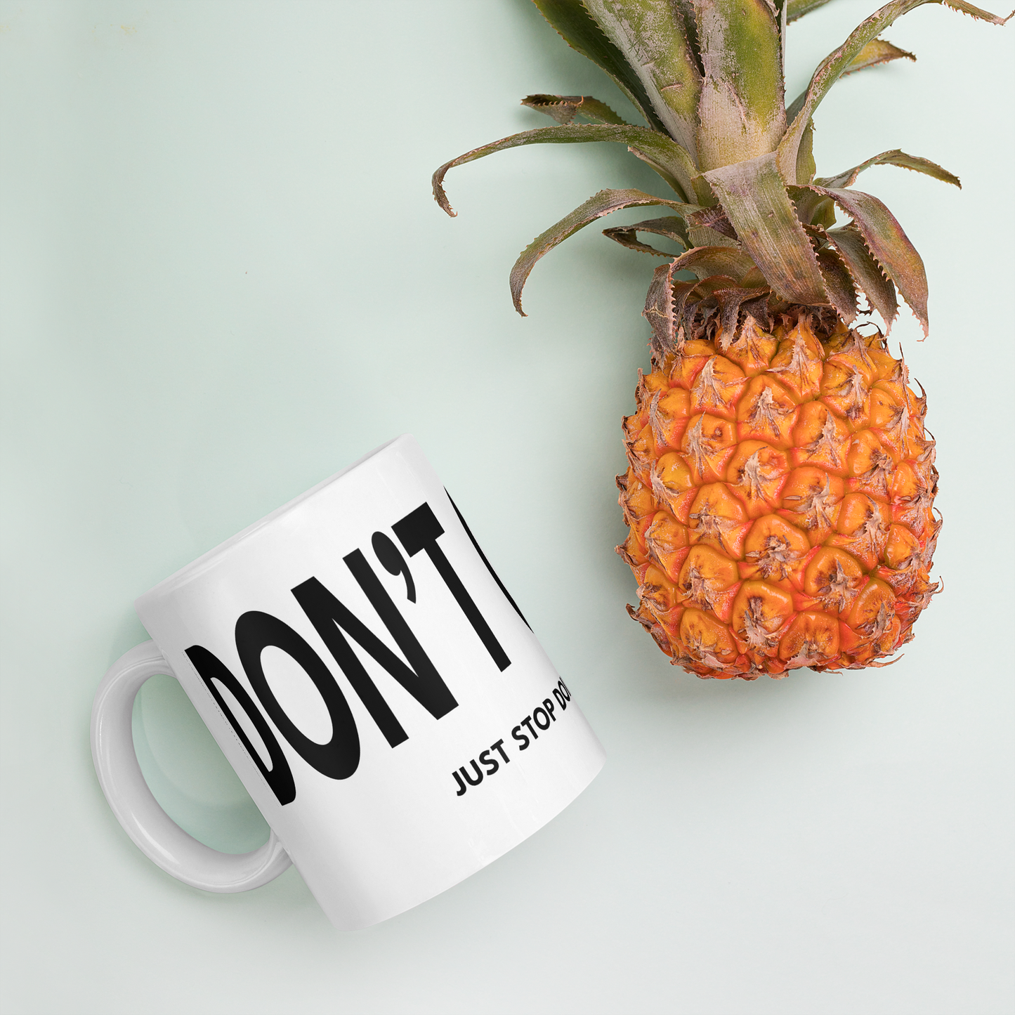 "Don't Give Up – Bold Motivational Mug (Wraparound Design)"